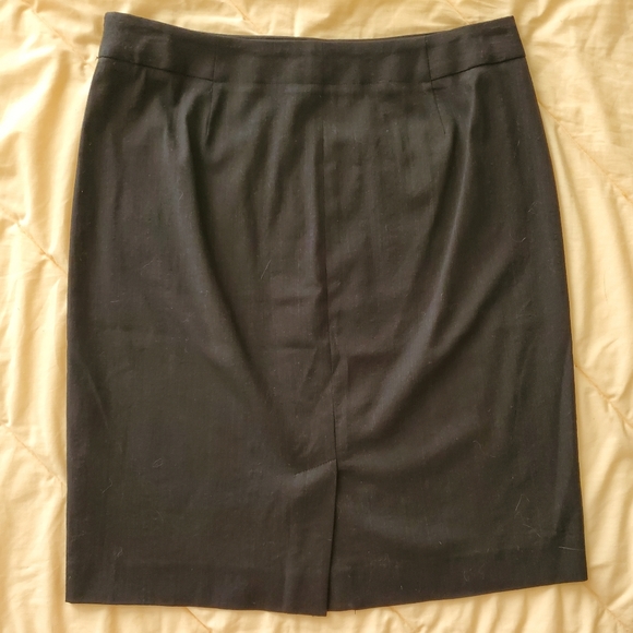 Theory Black Wool Pencil Skirt Above Knee size 0 - Picture 2 of 9